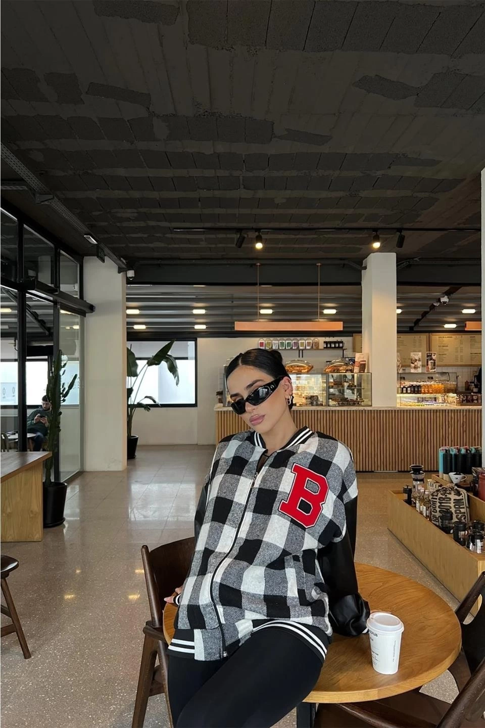 Siyah
